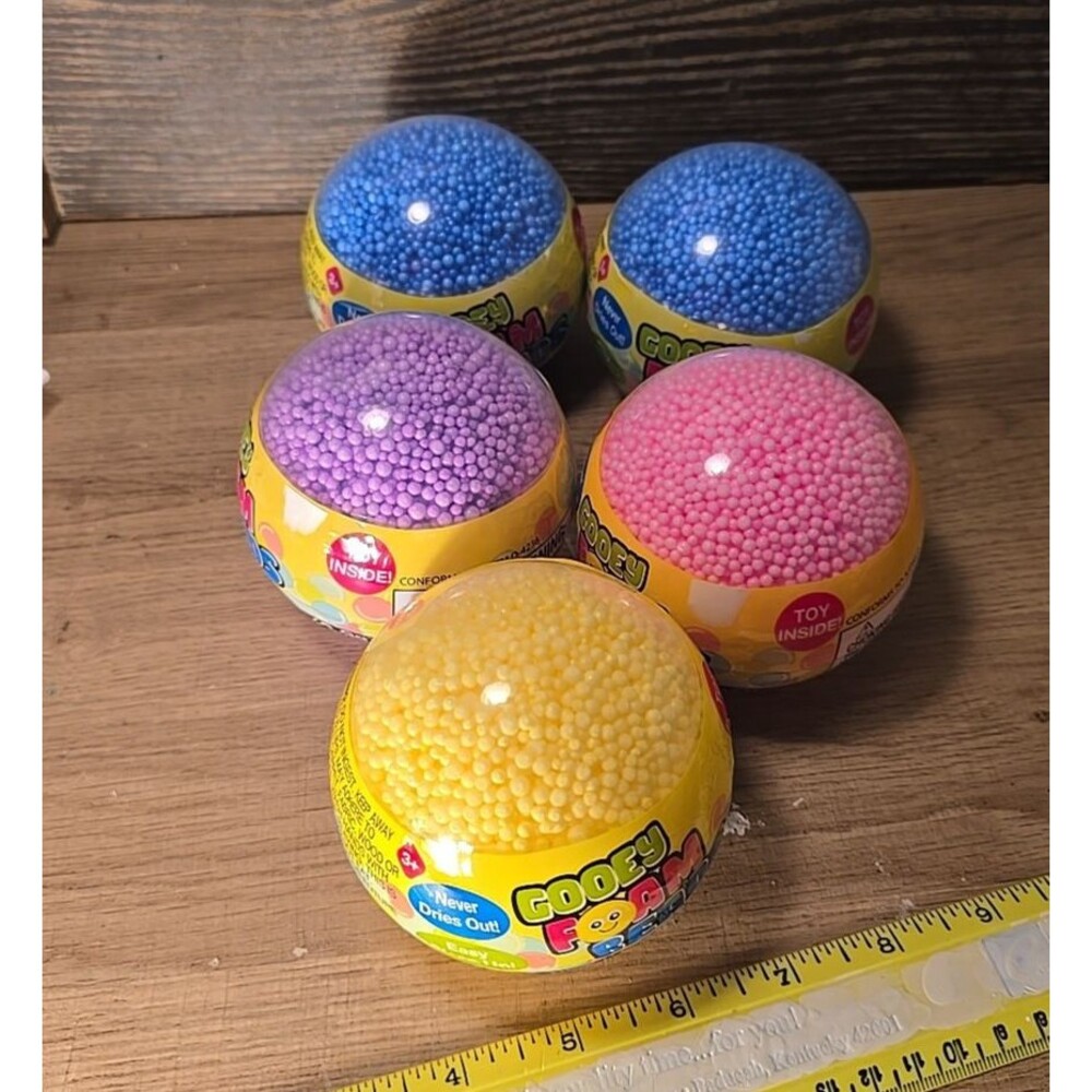 5 ASSORTED 3 INCH BALLS W SURPRISE INSIDE & GOOEY FOAM BEAD NOVELTY NEW .35OZ